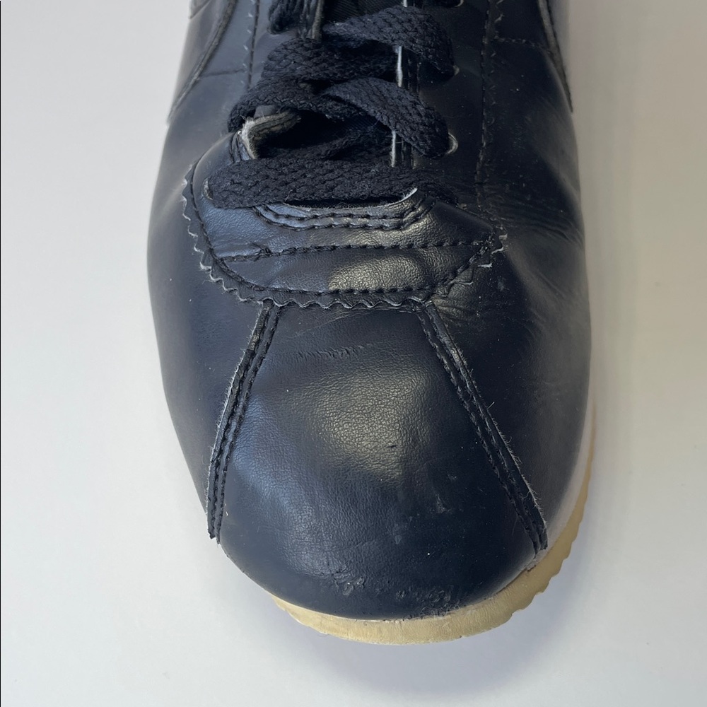 Nike ‘Classic Cortez' Black Leather women’s casual sneakers size 10 - Picture 9 of 16